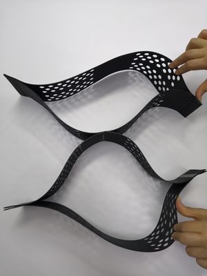 شبكة الخلايا الجيوية السطحية السلسة متوافقة مع معيار ASTM HDPE للخلايا الجيوية التي توفر حلول استقرار التربة والصرف الصحي