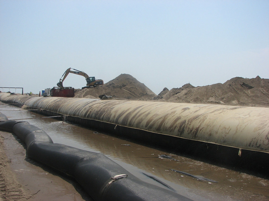 مقاومة المسيل للدموع Geotube Geotextile نزح المياه أنبوب Geobag Geotubes