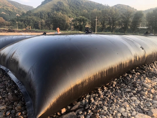 مقاومة المسيل للدموع Geotube Geotextile نزح المياه أنبوب Geobag Geotubes