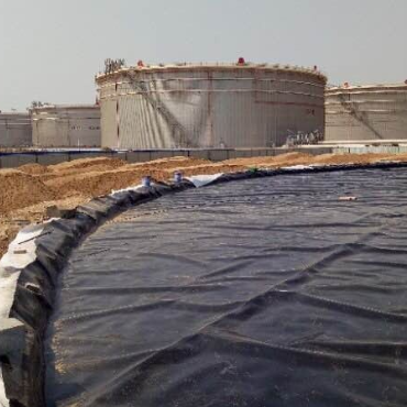 بطانة غشاء أرضي HDPE لخزانات تخزين المياه الزراعية