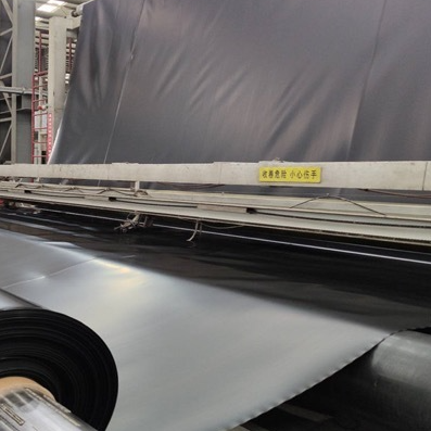 بطانة سميكة من غشاء أرضي HDPE لخلية احتواء النفايات البلدية