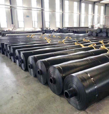 0.75mm مزرعة بركة HDPE غشاء أرضي بطانة مقاومة للأشعة فوق البنفسجية 1.25 مم 2.5 مم