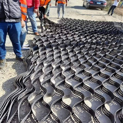 مساحة لحام 330mm HDPE Geocell مع سطح نسيج ناعم أو نوع عسل يلبي معايير GB مثالية لتطبيقات تعزيز الأرض