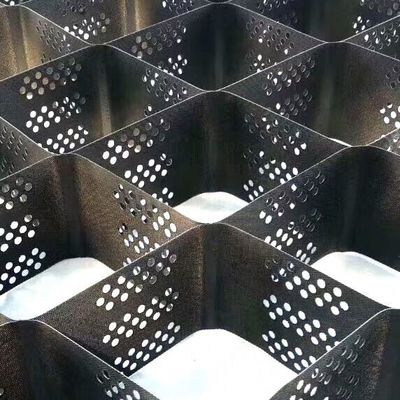 مساحة لحام 330mm HDPE Geocell مع سطح نسيج ناعم أو نوع عسل يلبي معايير GB مثالية لتطبيقات تعزيز الأرض